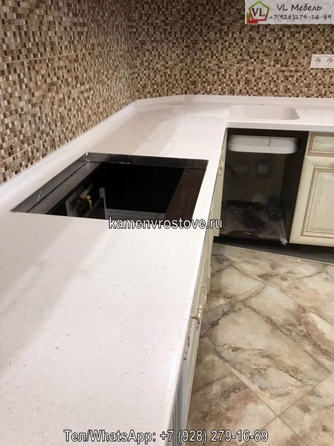 столешница из искусственного камня