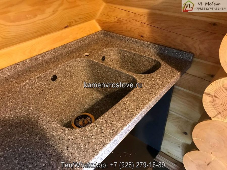 столешница из искусственного камня с двумя раковинами