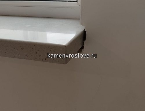 Подоконник из акрилового камня белого цвета с закругленными краями для оконных проемов